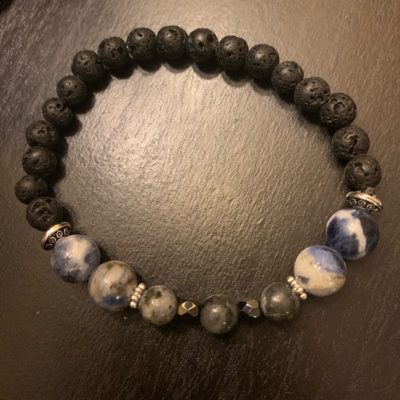 Healing stone diffuser bracelet - Picture 1 of 1